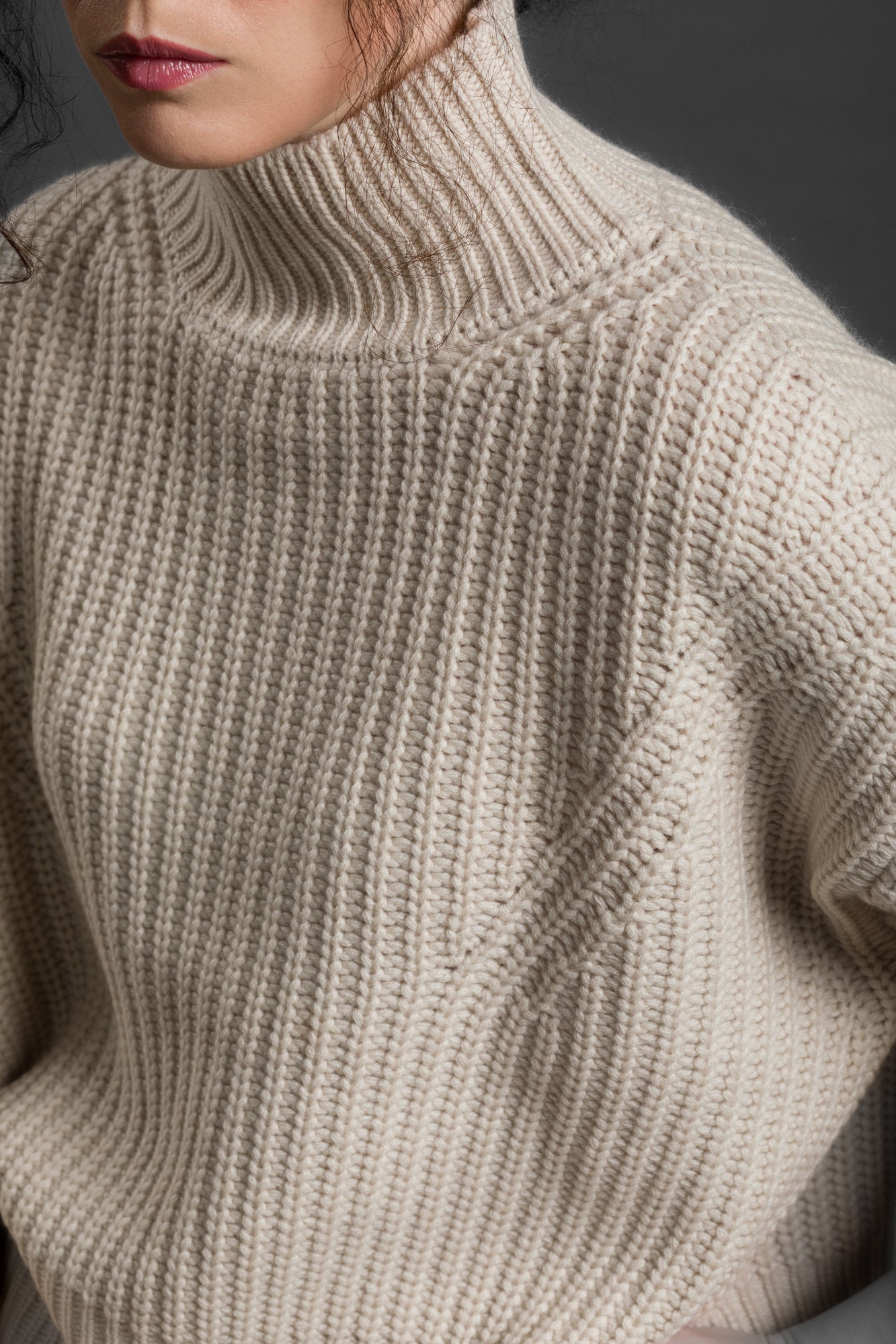 "Cortina" turtle neck short style with side slits