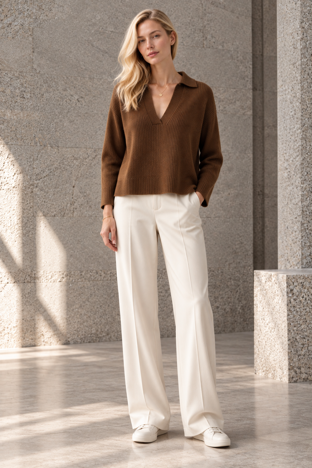 "Udine" Polo sweater in cashmere with slits at sleeve and hem